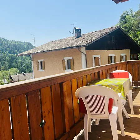 Bernard Apartmán
